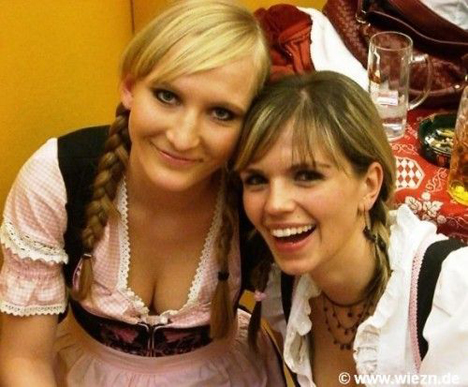oktoberfest boobs