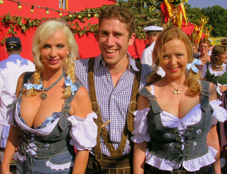 oktoberfest boobs